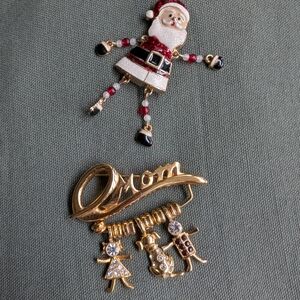 set Of 2 Festive Beaded Limb Santa and Kis Gold  MOM Brooch